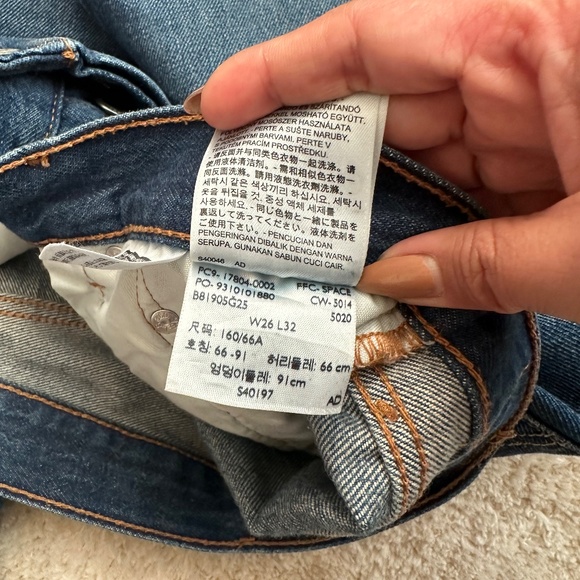Levi's Women's Blue Jeans - Picture 5 of 8